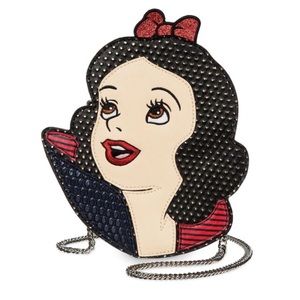 danielle nicole snow white crossbody ⭐️